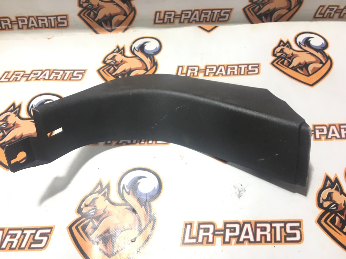 LR055202 Накладка порога права RANGE ROVER EVOQUE L538 2011-2018 Б/У